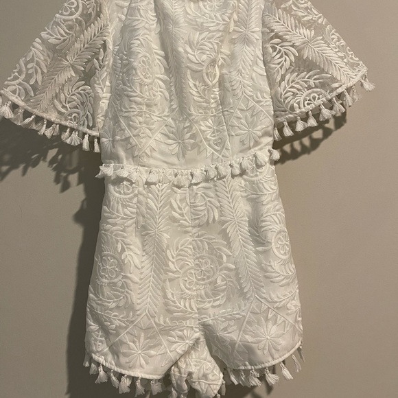 White playsuit shorts - Picture 3 of 3